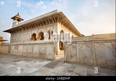 Khas Mahal Palast aus Marmor in Agra Fort bei Sonnenuntergang in Indien Stockfoto