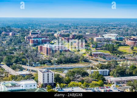 Tallahassee, FL, USA - Feb 15, 2019: Ein Blick auf die Ansicht der wohlhabenden Stadt von Florida von oben Stockfoto
