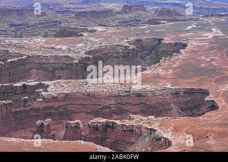 Gran View Point, Canyonlands National Park, Utah, USA. Atemberaubende Schluchten, Tafelberge und Kuppen, die von den Colorado, Grün und Nebenflüssen erodiert Stockfoto