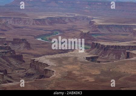 Gran View Point, Canyonlands National Park, Utah, USA. Atemberaubende Schluchten, Tafelberge und Kuppen, die von den Colorado, Grün und Nebenflüssen erodiert Stockfoto