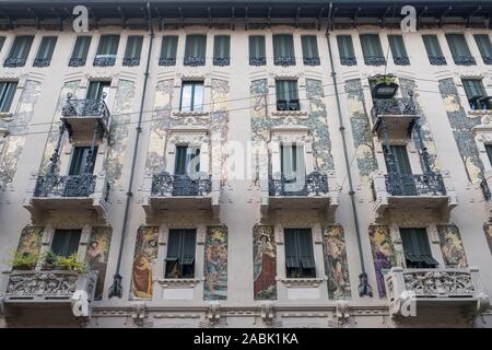 Italien, Mailand: Casa Galimberti, Jugendstilgebäude (Stile Liberty in Italienisch) Stockfoto