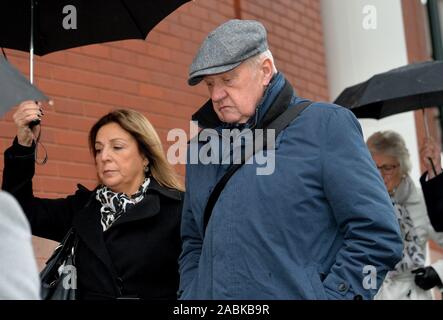 Hillsborough match Commander David Duckenfield, der Totschlag durch grobe Fahrlässigkeit von 95 Liverpool Unterstützer an der 1989 FA-Cup Halbfinale beschuldigt wird, in Preston Crown Court ankommen. Stockfoto