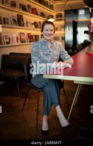 Unicef Executive Director Henrietta Fore posiert für ein Foto im Hochformat auf Samstag, den 16. Februar 2019 im Roomers Hotel in München (Oberbayern). [Automatisierte Übersetzung] Stockfoto