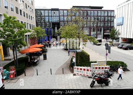 Einweihung des neuen 'Georg-Kronawitter-Platz in der Innenstadt von München zwischen Sattlerstraße, Fürstenfelder Straße und Färbergraben. [Automatisierte Übersetzung] Stockfoto