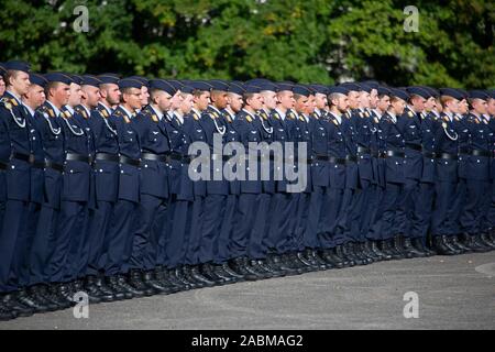 Soldaten an der abschließenden Appell der Officer Training auf dem Flugplatz Fürstenfeldbruck. [Automatisierte Übersetzung] Stockfoto