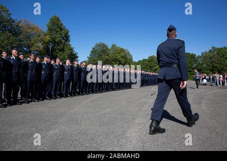 Soldaten an der abschließenden Appell der Officer Training auf dem Flugplatz Fürstenfeldbruck. [Automatisierte Übersetzung] Stockfoto