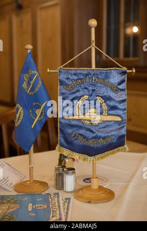 Stammtisch für den Verband Deutscher U-Bootfahrer im Münchner Hofbräuhaus Reserviert am Platzl. [Automatisierte Übersetzung] Stockfoto