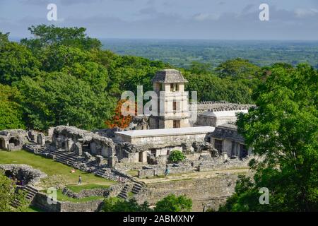 Palast (El Palacio), Mayaruinen, Palenque, Chiapas, Mexiko Stockfoto