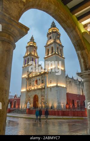 Catedral de Nuestra Señora de La Purisima Concepcion, der Plaza de la Independencia, Campeche, Mexiko Stockfoto