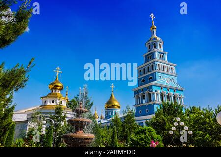 Kathedrale der Himmelfahrt der Jungfrau oder Mariä-entschlafens-Kathedrale, die russisch-orthodoxe Kathedrale in Taschkent, Usbekistan Stockfoto