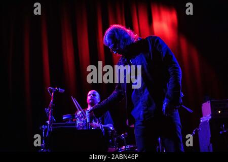 Mark Lanegan führt Live at Fabrique am 27. November 2019 in Mailand, Italien. Mark Lanegan ist eine US-amerikanische Alternative Rock Musiker und Sänger und Songwriter, Mitglied des Psychedelic Grunge band schreienden Bäume. Während seiner Zeit in der Band, Lanegan begann auch eine Low-key Solokarriere und veröffentlichte sein erstes Solo Album, die Wicklung Blatt, 1990. Seit 1990 ist er veröffentlichte eine weitere zehn (Solo) Studio Alben, sowie mehrere gemeinschaftliche Bemühungen, und hat kritische Anerkennung und moderaten wirtschaftlichen Erfolg erhalten. Stockfoto