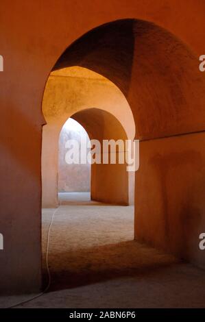 Innenraum der Marstall, Heri es-Souani, c 17., Meknes Marokko Stockfoto