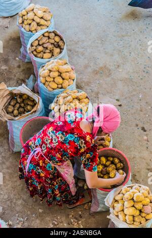 SAMARKAND, Usbekistan - 10. MAI 2019: siab Basar im Zentrum von Samarkand, Usbekistan Stockfoto
