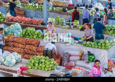 SAMARKAND, Usbekistan - 10. MAI 2019: siab Basar im Zentrum von Samarkand, Usbekistan Stockfoto