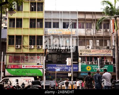 Kuala Lumpur, Malaysia, November 2019 - alte Gebäude von Bukit Bintang Stockfoto