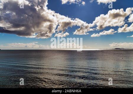 Malerischer Blick auf Meer gegen den Himmel. Stockfoto