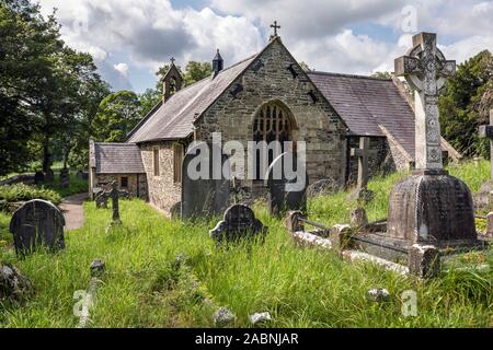 Kirche des Heiligen Tysilio in der Nähe von Llangollen, Denbighshire, Wales Stockfoto