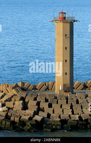 Osten Breakwater Leuchtturm, Hafen von Zeebrugge, Flandern, Belgien, Europa Stockfoto