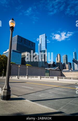 Osten Jackson und Skyline der Wolkenkratzer nördlich der Millennium Park, Chicago, Illinois, USA Stockfoto