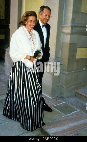 König Baudouin und Königin Fabiola von Belgien im Gala Dinner auf Schloss Drottningholm Stockfoto