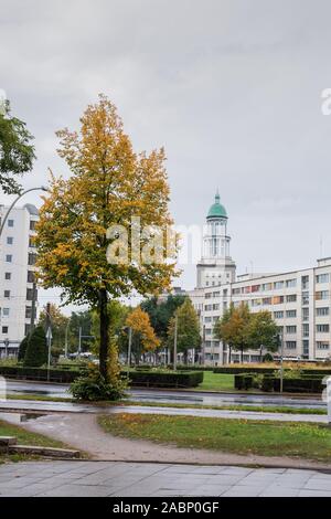 Berlin, Deutschland - 29. September 2019: square Bersarinplatz in Friedrichshain an einem bewölkten Tag Stockfoto