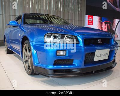 YOKOHAMA, JAPAN - Juli 2nd, 2019: 2000 Nissan Skyline GT-R V-spec II, eines der Autos an der Nissan Global Headquarters Galerie ausgestellt. Stockfoto