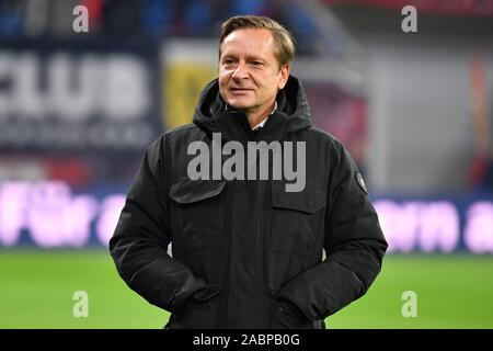 Leipzig, Deutschland. 23 Nov, 2019. Sportdirektor Horst Heldt (Koeln), single Bild, Single Cut Motiv, halb Bild, halb Abbildung. Fussball 1. 1. Fussballbundesliga, 12. Spieltag, Spieltag 12, RB Leipzig (L) - 1.FC Köln (K) 4-1, am 23/11/2019 in Leipzig, REDBULLARENA, DFL-Bestimmungen verbieten die Verwendung von Fotografien als BILDSEQUENZEN UND/ODER QUASI-VIDEO. | Verwendung der weltweiten Kredit: dpa/Alamy leben Nachrichten Stockfoto