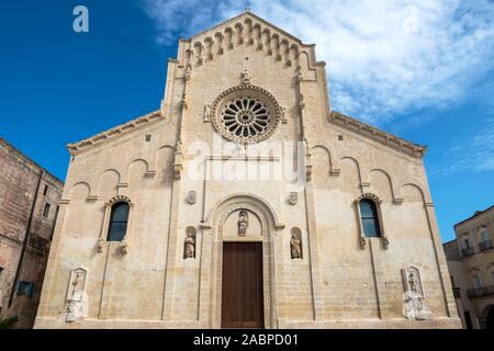 Fassade der Kathedrale von Matera (La Kathedrale von Matera) an der Piazza Duomo in der Sassi von Matera, Basilikata, Süditalien Stockfoto