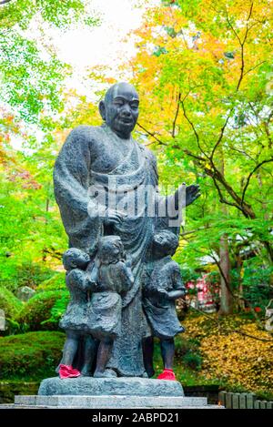 Statue von kukai Kinder schützen, Imakumano Kannon-ji, Kyoto/Japan Stockfoto