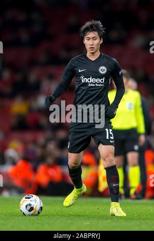 LONDON, ENGLAND - 28. NOVEMBER: Daichi Kamada Von Eintracht Frankfurt