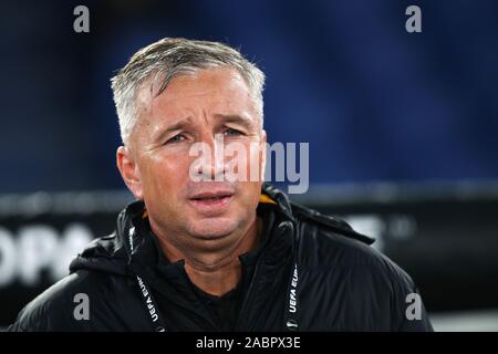 Cluj Trainer Dan Petrescu reagiert während der UEFA Europa League, Gruppe E Fußballspiel zwischen SS Lazio und CFR Cluj am 28 November, 2019 im Stadio Olimpico in Rom, Italien - Foto Federico Proietti/ESPA-Bilder Stockfoto