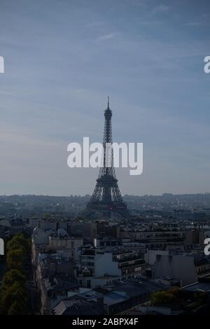 Eiffelturm Arc de Triomphe Stockfoto