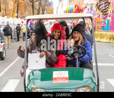 New York, NY - November 28, 2019: Ciara nimmt an der 93. jährliche Thanksgiving Day Parade von Macy's anzusehen allein Central Park West Stockfoto