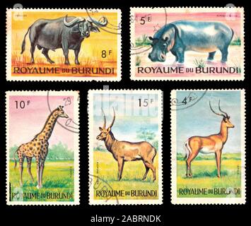 Republica Burundi - ca. 1964: eine Serie von Briefmarken in Burundi gedruckt, die bildlich darstellen, wilde Tiere Afrikas. ca. 1964 Stockfoto