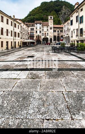 Alte Dorf Serravalle. Impressum von Venedig. Vittorio Veneto, Italien Stockfoto