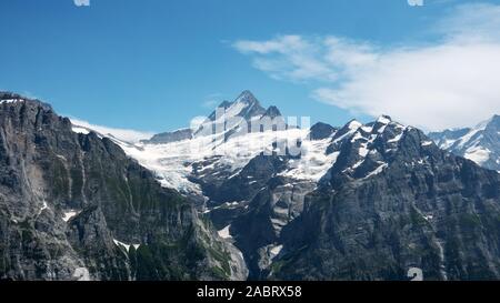 Schönen Sommer Landschaft der Schweizer Alpen im Berner Oberland Stockfoto