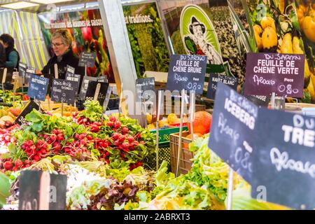Salat Marktstand, Place Broglie, Straßburg, Elsass, Grand Est, Frankreich Stockfoto