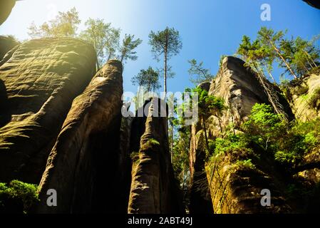 Bleibt der rock city in Adersbach Felsen, Teil der Adrspach-Teplice Landschaftspark in der Tschechischen Republik Stockfoto