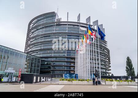 Gebäude Louise Weiss, von Architecture-Studio, 1999, Sitz des Europäischen Parlaments, Straßburg, Elsass, Grand Est, Frankreich Stockfoto