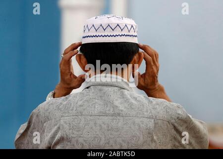 Muslimische am Freitag das Gebet (Salat). Kufi hat. Stockfoto