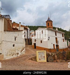 Alcudia de Veo ein Bergdorf im Parque Natural Serra d'Espada in der Provinz Castellon, Spanien Stockfoto