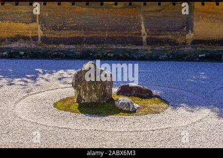 Ansicht des Ryouan-ji Rock Garden, in Kyoto, Japan Stockfoto