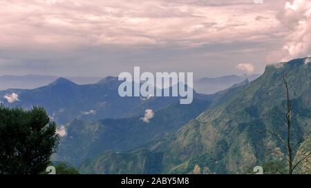 Die malerische Landschaft der palani Hills in Kodaikanal hill station in Morgen, Tamilnadu in Indien Stockfoto