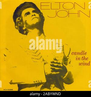 Kerze im Wind - Elton John - Vintage Vinyl Album Cover Stockfoto