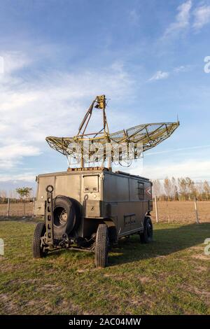 Alte russische Air Defense Radar in einem militärmuseum. Stockfoto