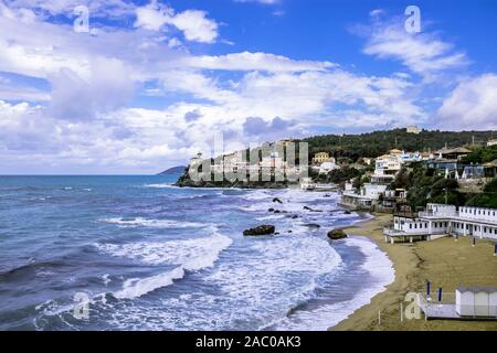 Castiglioncello, Baia del Quercetano - Blick auf die Tyrrhenische Küste in der Toskana. Italien Stockfoto