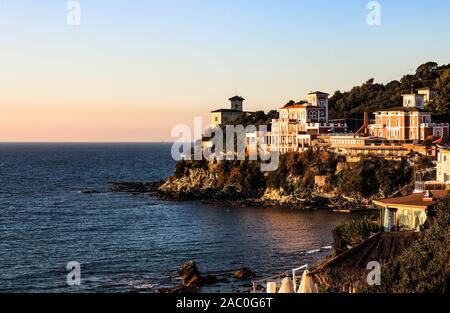 Baia del Quercetano, (quercetano Bay) in Castiglioncello entfernt: Stadt der Toskana. Italien Stockfoto