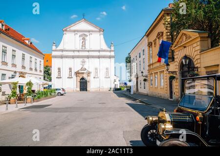 Die heilige Katharina von Alexandria Kirche und Oberdorfstrasse, Zagreb, Kroatien. Stockfoto