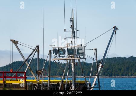 Leds auf dem Mast eines Trawlers in Preis Rupert, British Columbia, Kanada Stockfoto