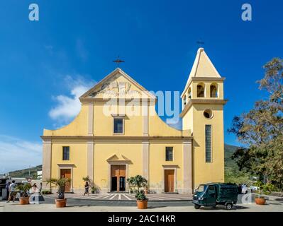 Kirche Chiesa di San Vincenzo Ferreri, San Vincenzo Ferreri, Stromboli, Äolische Inseln Lipari Inseln, das Tyrrhenische Meer, Süditalien, Sizilien Stockfoto